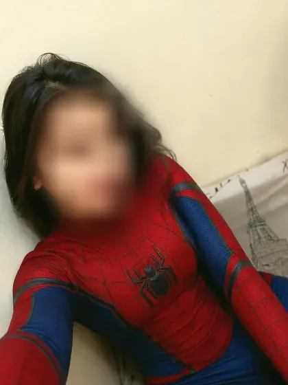 Krista, 25