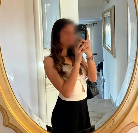 Maria, 19