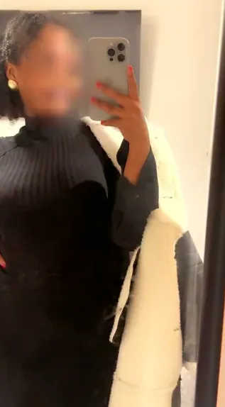 Roosa, 25