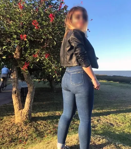 Sofia, 36